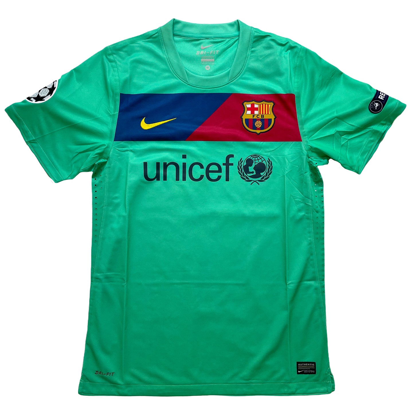 <tc>2010-2011 FC Barcelona Player Issue camiseta visitante #6 Xavi (M)</tc>