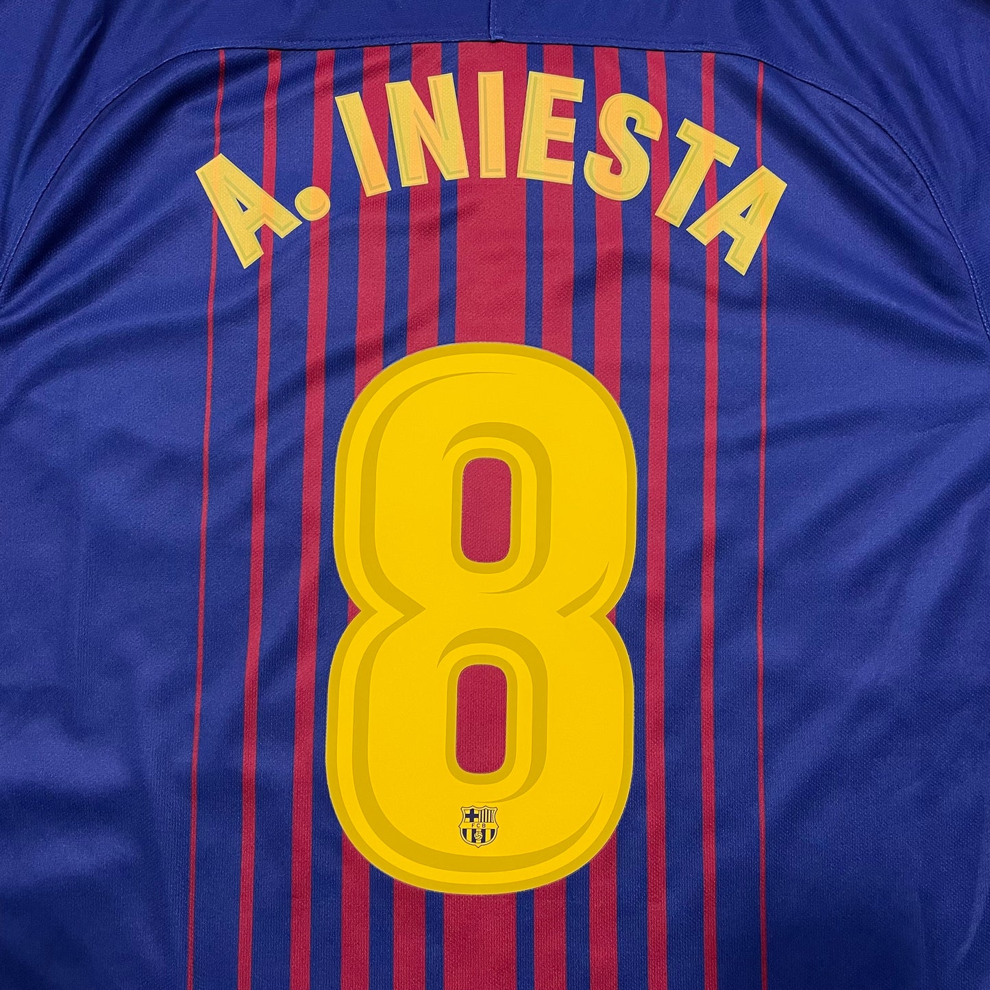 <tc>2017-2018 FC Barcelona camiseta local #8 Iniesta (XL)</tc>