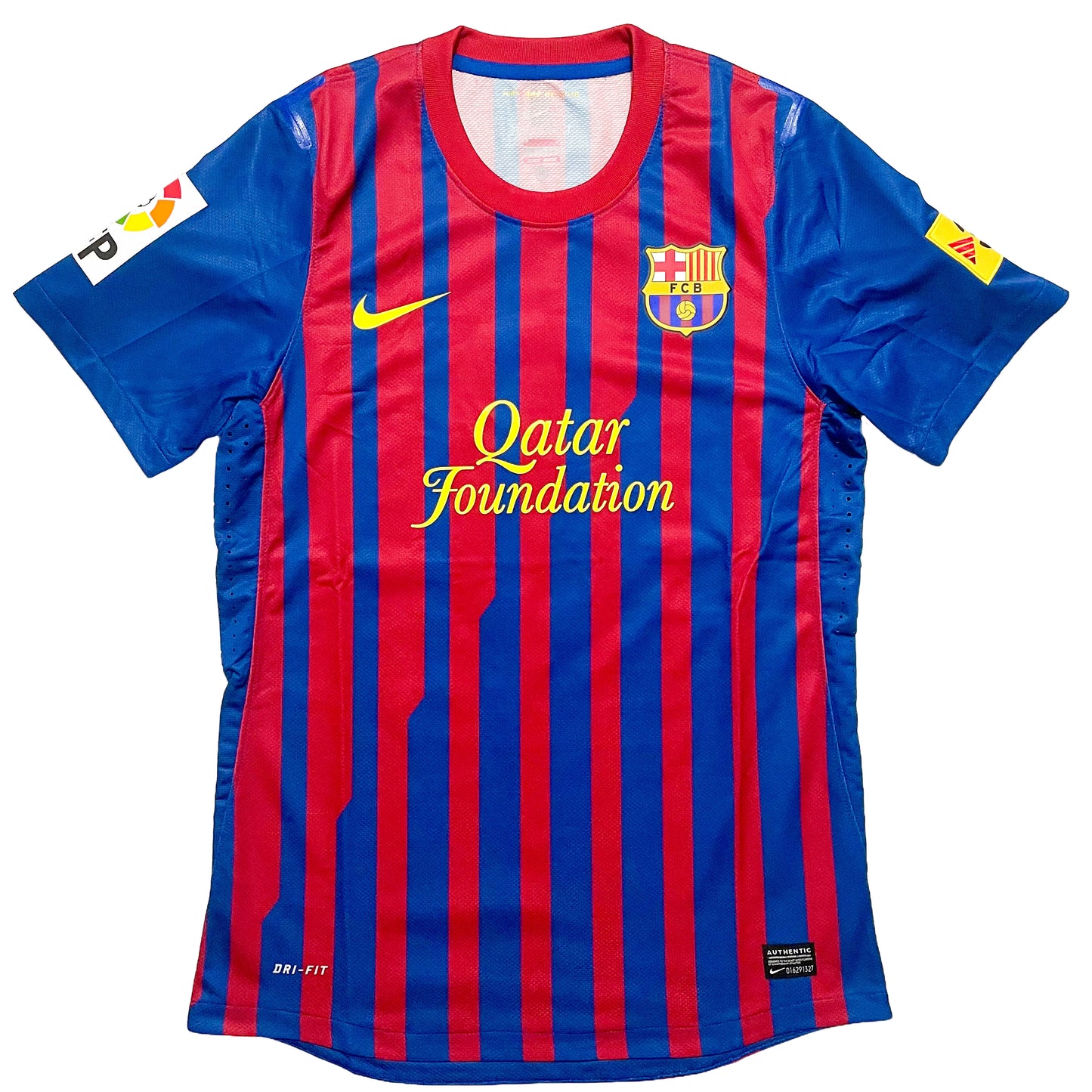 2011-2012 FC Barcelona Player Issue home shirt #8 Iniesta (M)