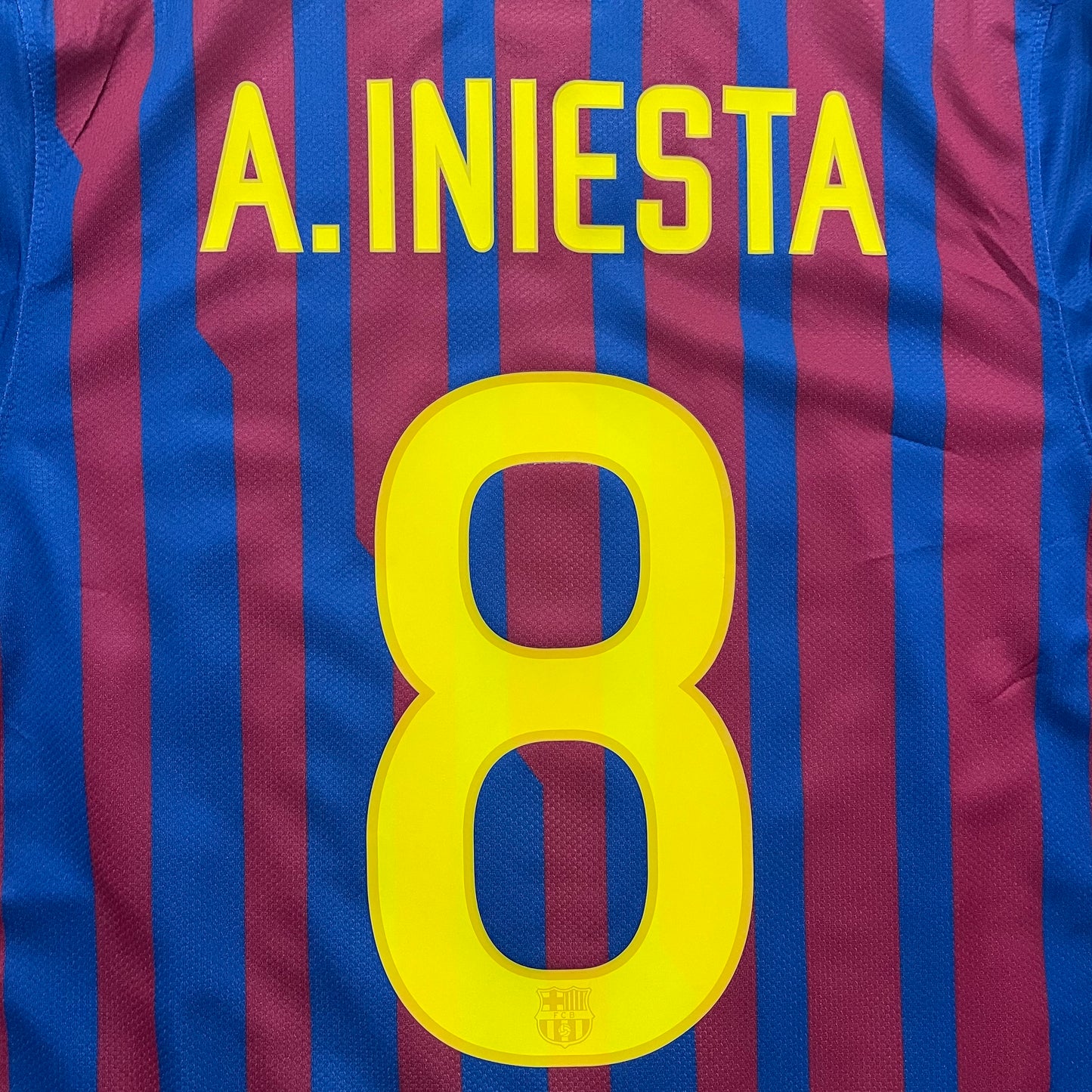 2011-2012 FC Barcelona Player Issue home shirt #8 Iniesta (M)