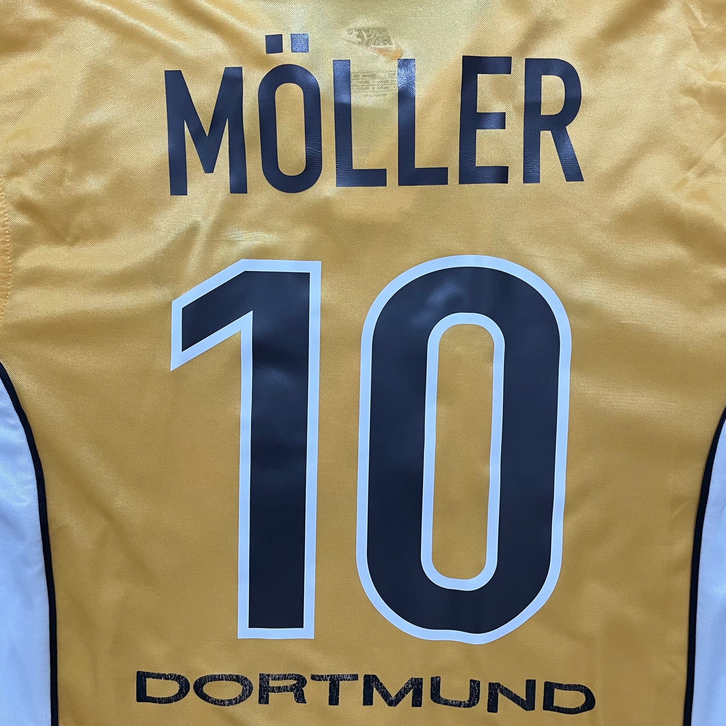 1999-2000 Borussia Dortmund home shirt #10 Möller (L)