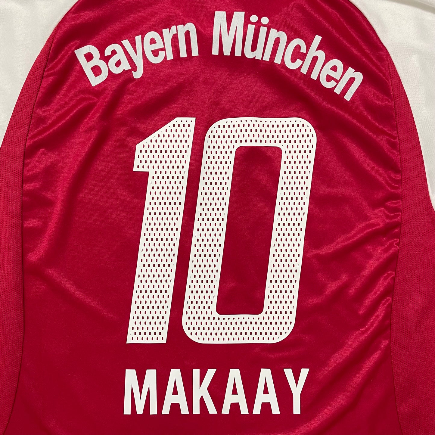 2003-2004 FC Bayern Munich home shirt #10 Makaay (L)