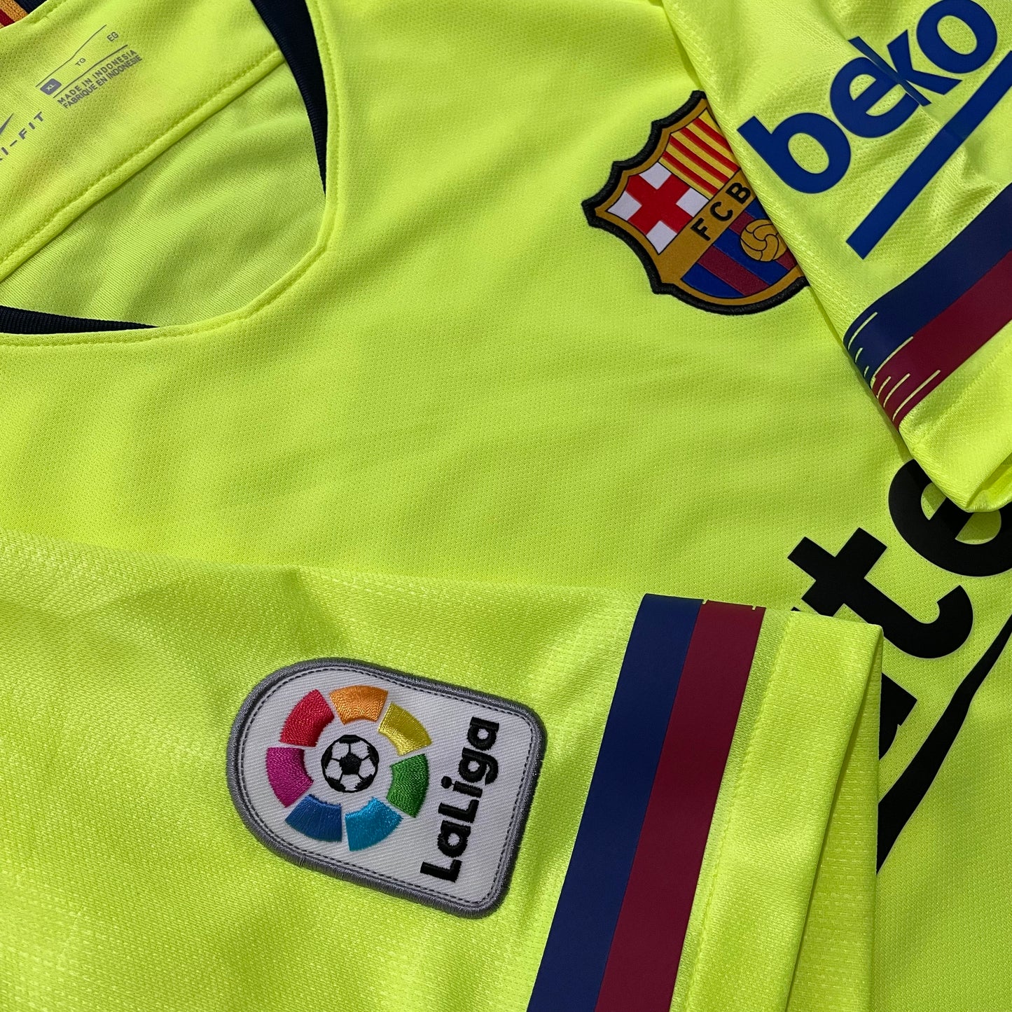 2018-2019 FC Barcelona away shirt (XL)