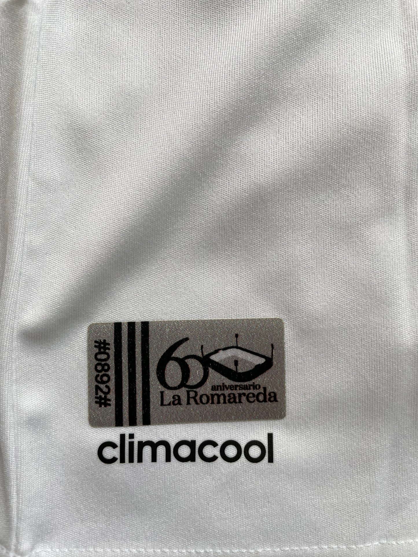 <tc>2017-2018 Real Zaragoza camiseta local del aniversario de la Romareda (XXL)</tc>