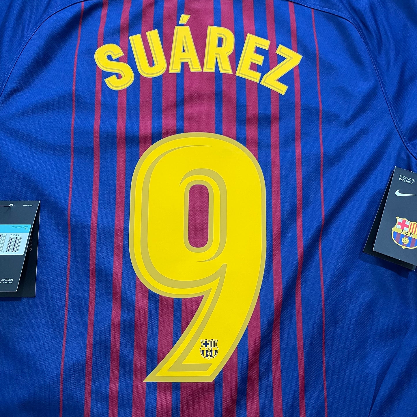 <tc>2017-2018 FC Barcelona camiseta local #9 Suárez (M, XL)</tc>