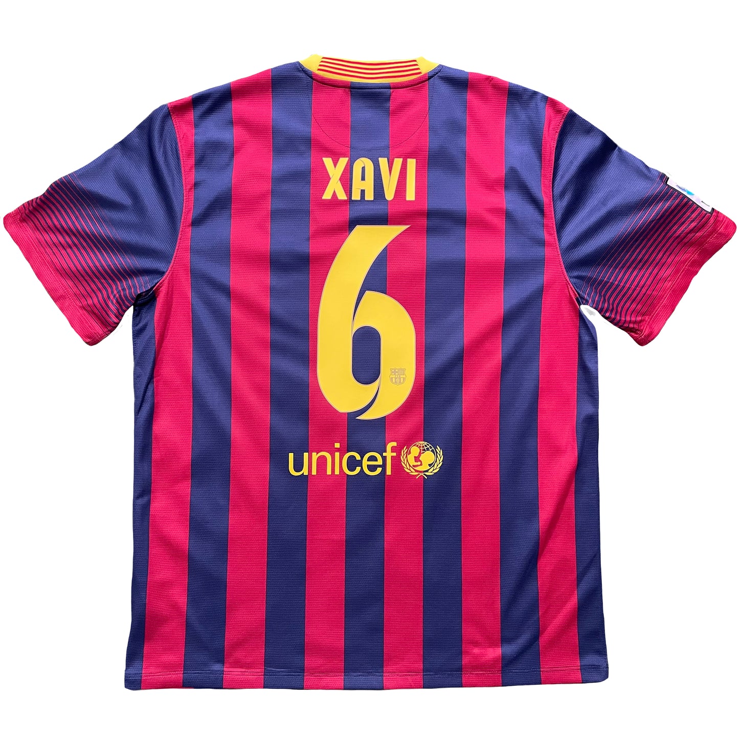 2013-2014 FC Barcelona home shirt #6 Xavi (XL)