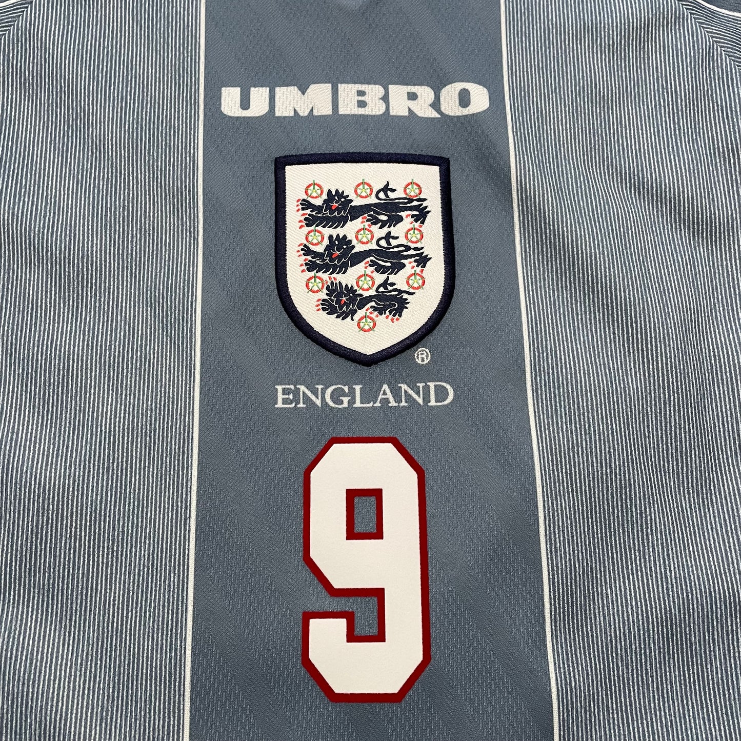 1996 Euro England away shirt #9 Shearer (L)