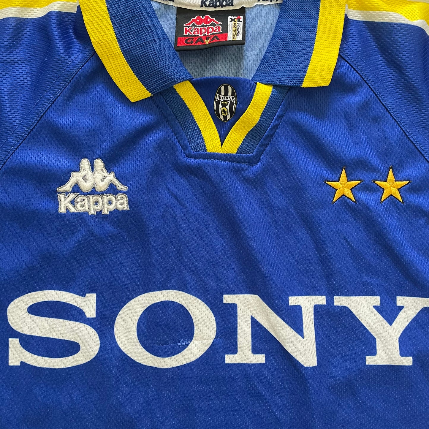 1995-1996 Juventus FC away shirt (XL)