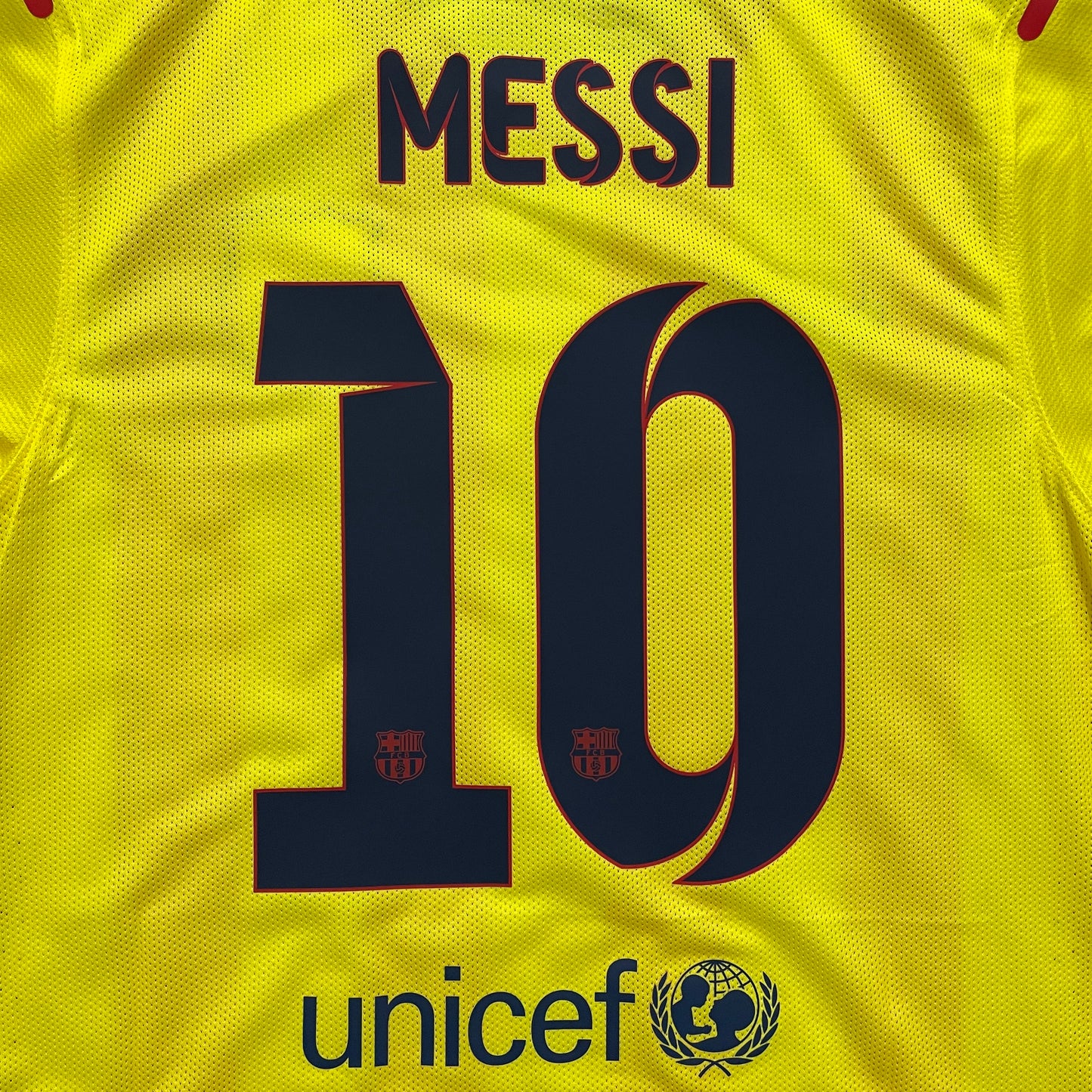 <tc>2013-2014 FC Barcelona Player Issue camiseta visitante #10 Messi (L)</tc>