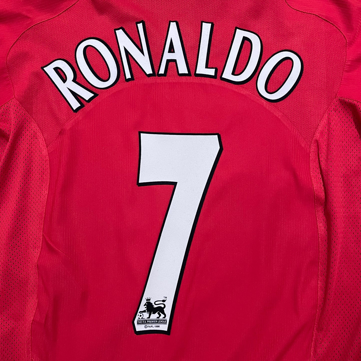 <tc>2004-2006 Manchester United FC camiseta local #7 Ronaldo (L)</tc>