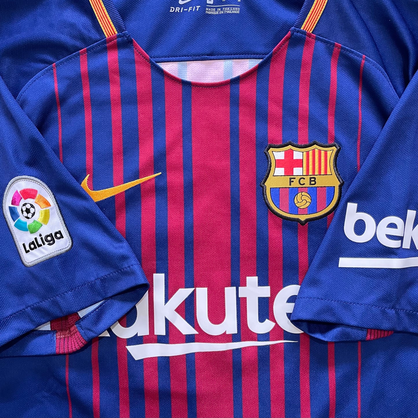 2017-2018 FC Barcelona home shirt #8 Iniesta (M)