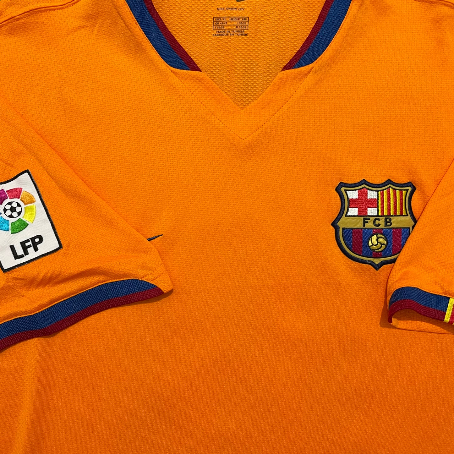 2006-2007 FC Barcelona away shirt #10 Ronaldinho (XL)