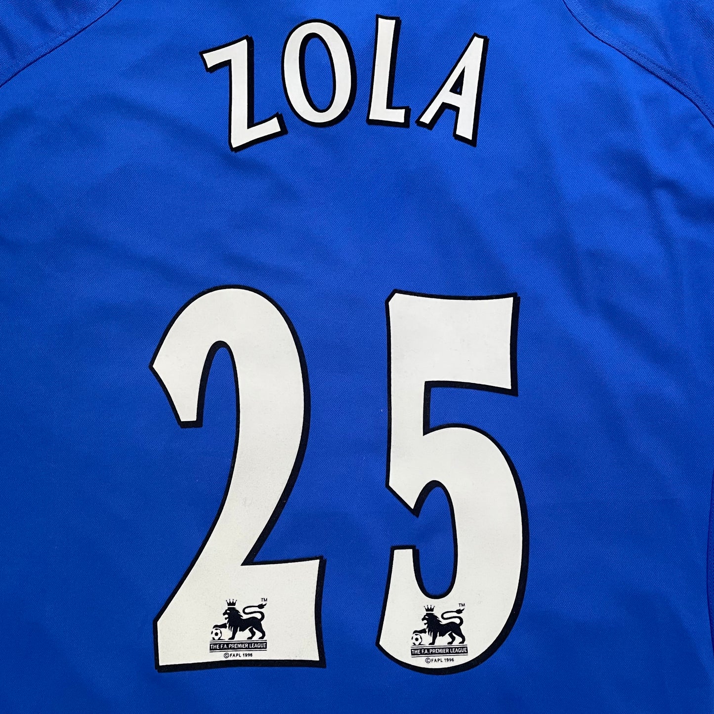 2002-2003 Chelsea FC home shirt #25 Zola (XL)
