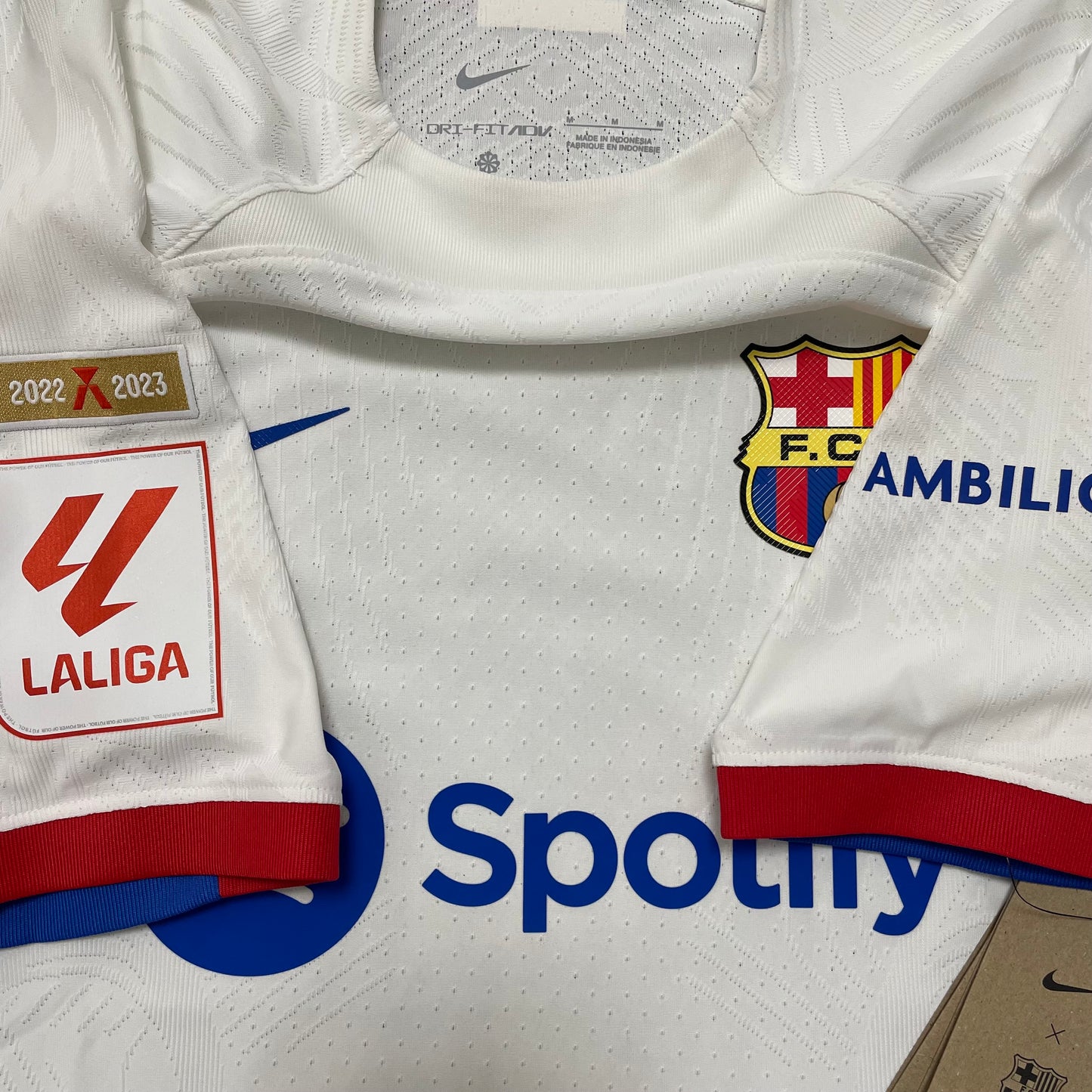 2023-2024 FC Barcelona away match shirt #27 Lamine Yamal (S, M, L)