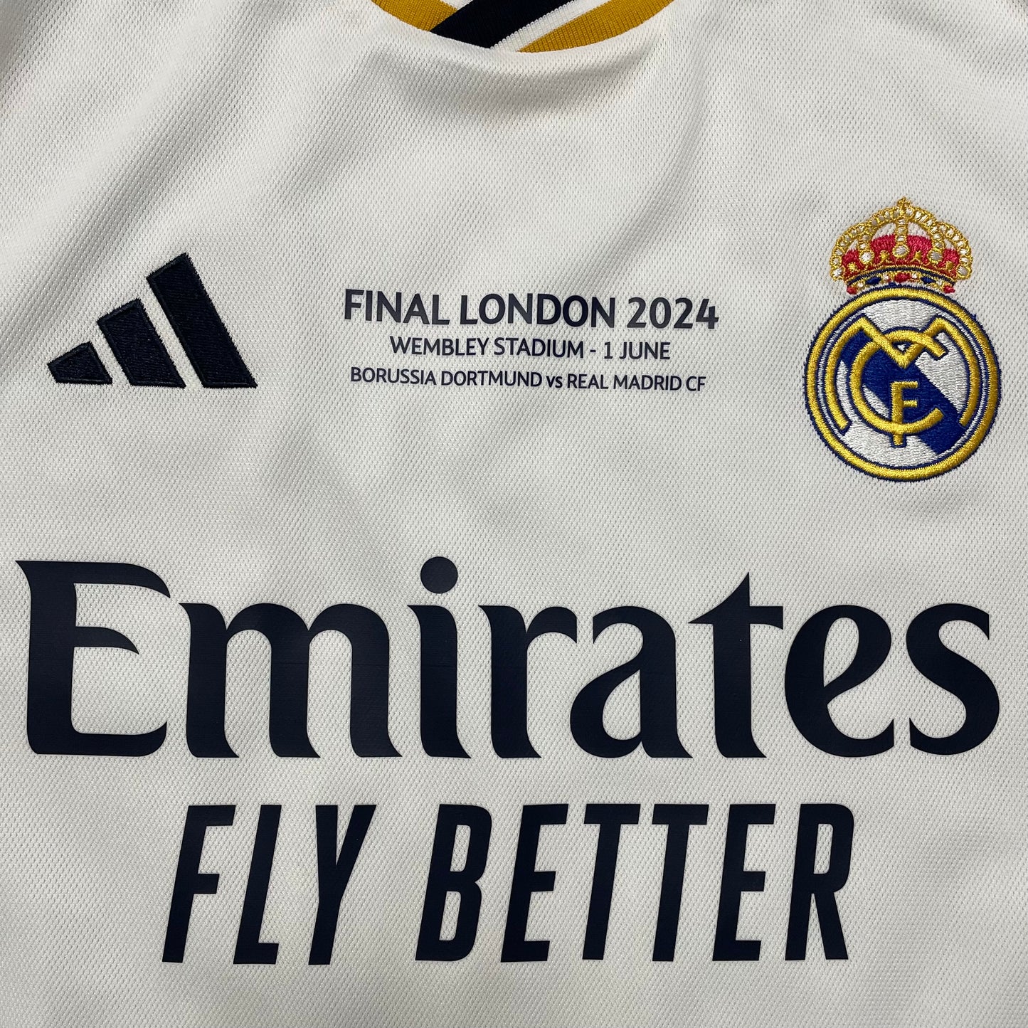 2023-2024 Real Madrid CF home shirt (M, L)