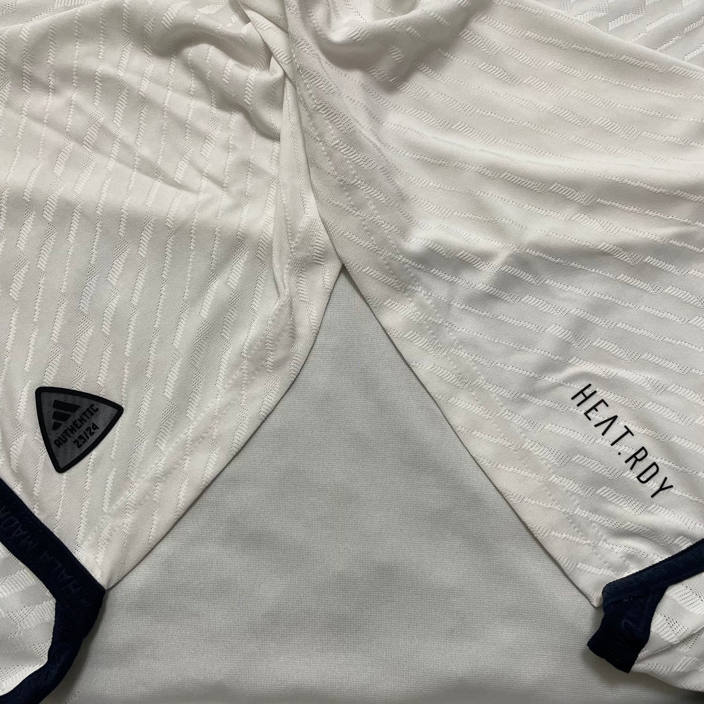 2023-2024 Real Madrid CF camiseta local versión match (XL)