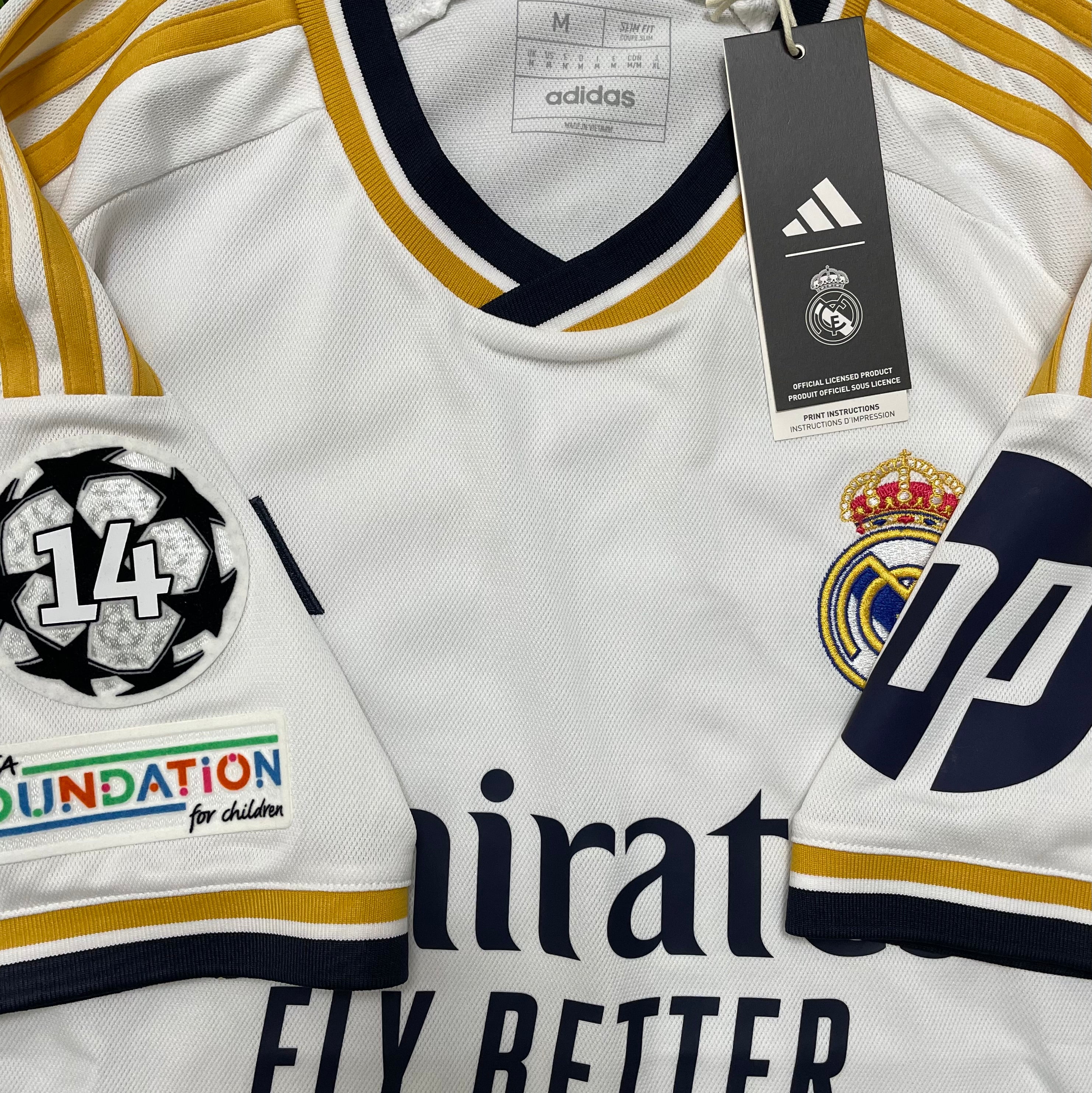 2023-2024 Real Madrid CF home shirt (M, L) – Football and Shirts