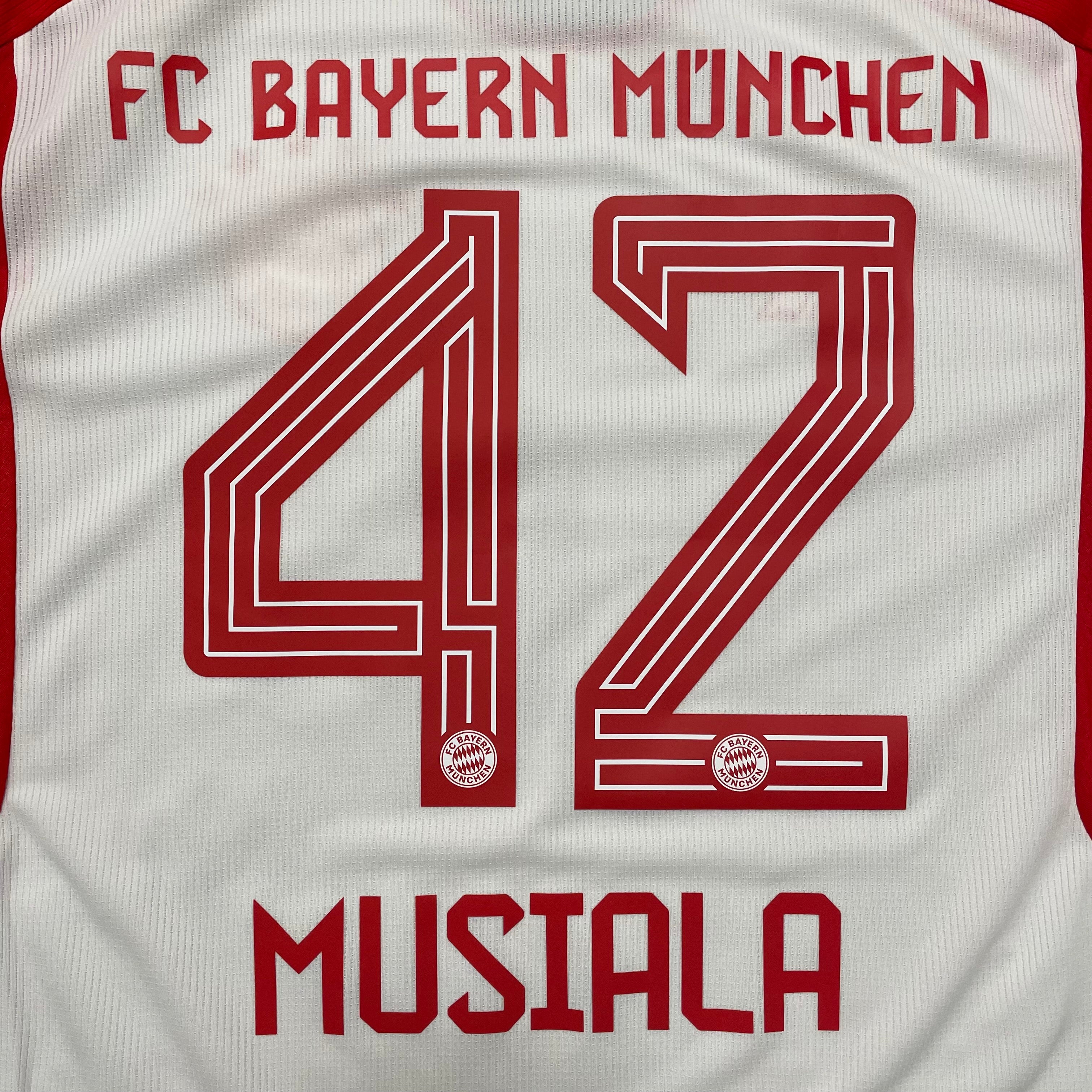 FC Bayern München MUSIALA 42 シャツ 2020-21 Bayern Munich Home Shirt Musiala #42 - 10/10 - (XXL)