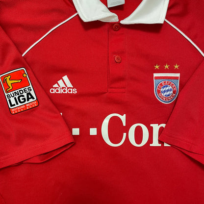 2005-2006 FC Bayern Munich home shirt (L)