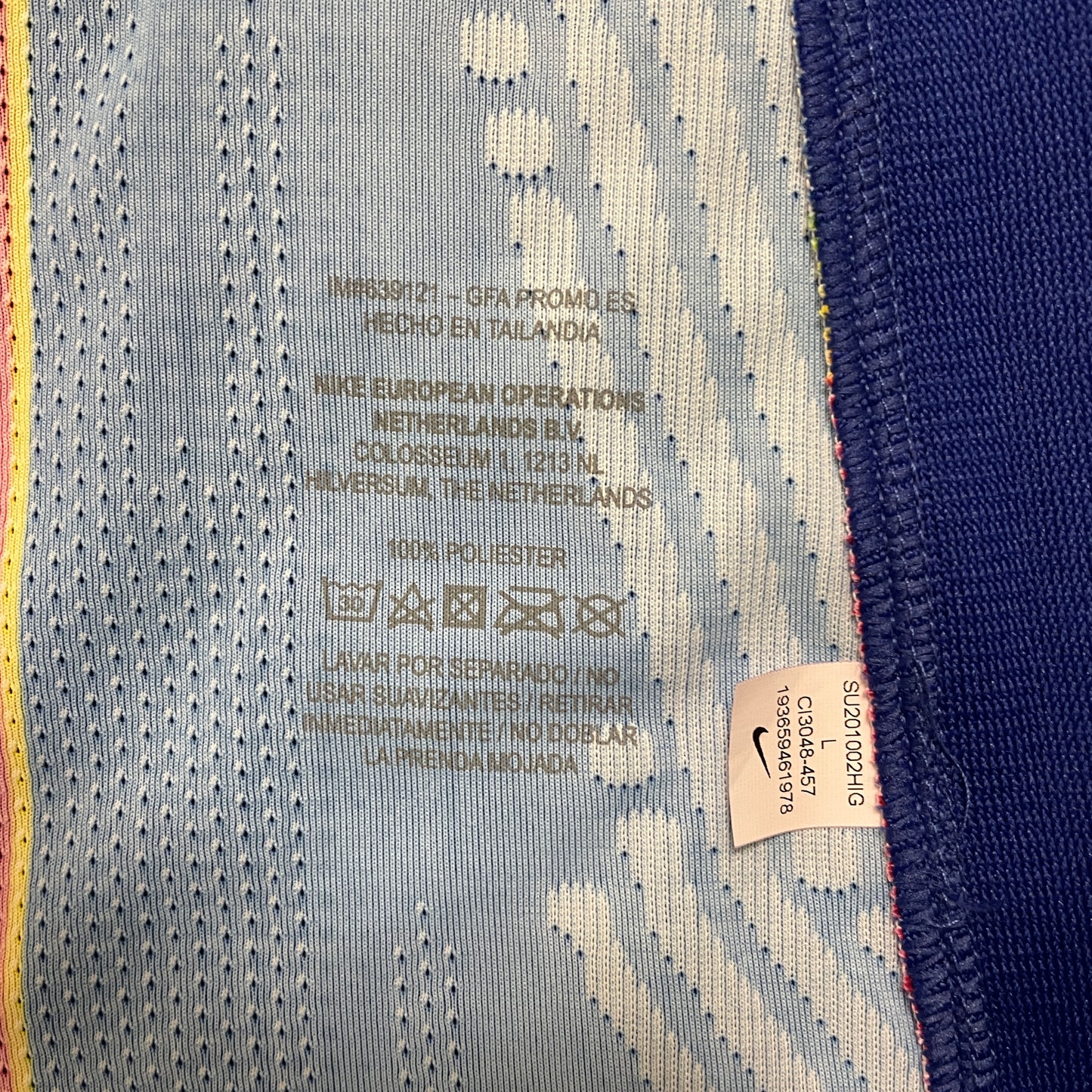 2020-2021 FC Barcelona Player Issue home shirt #10 Messi (L)