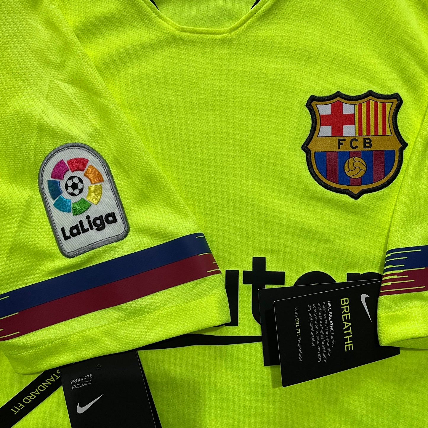 <tc>2018-2019 FC Barcelona camiseta visitante (S, M)</tc>