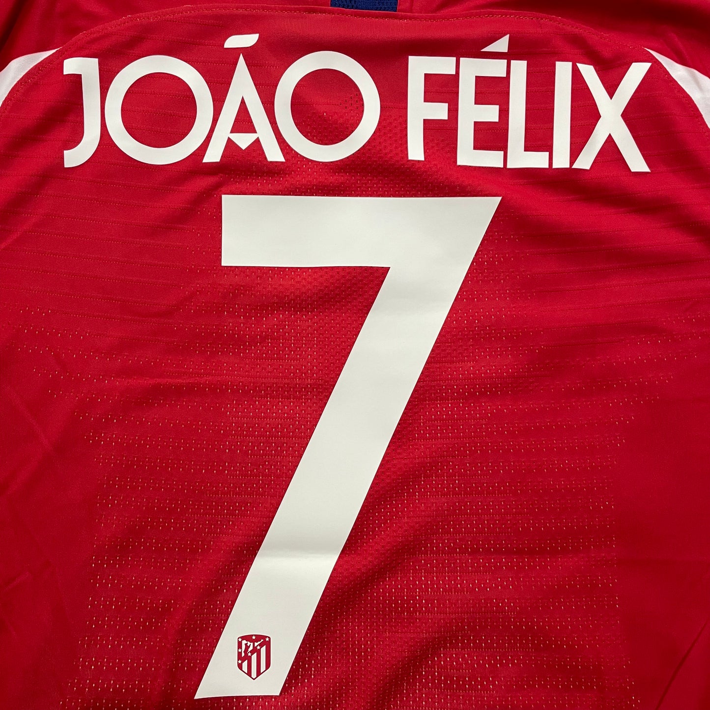 <tc>2019-2020 Atlético de Madrid Player Issue camiseta local Champions League #7 João Félix (M)</tc>