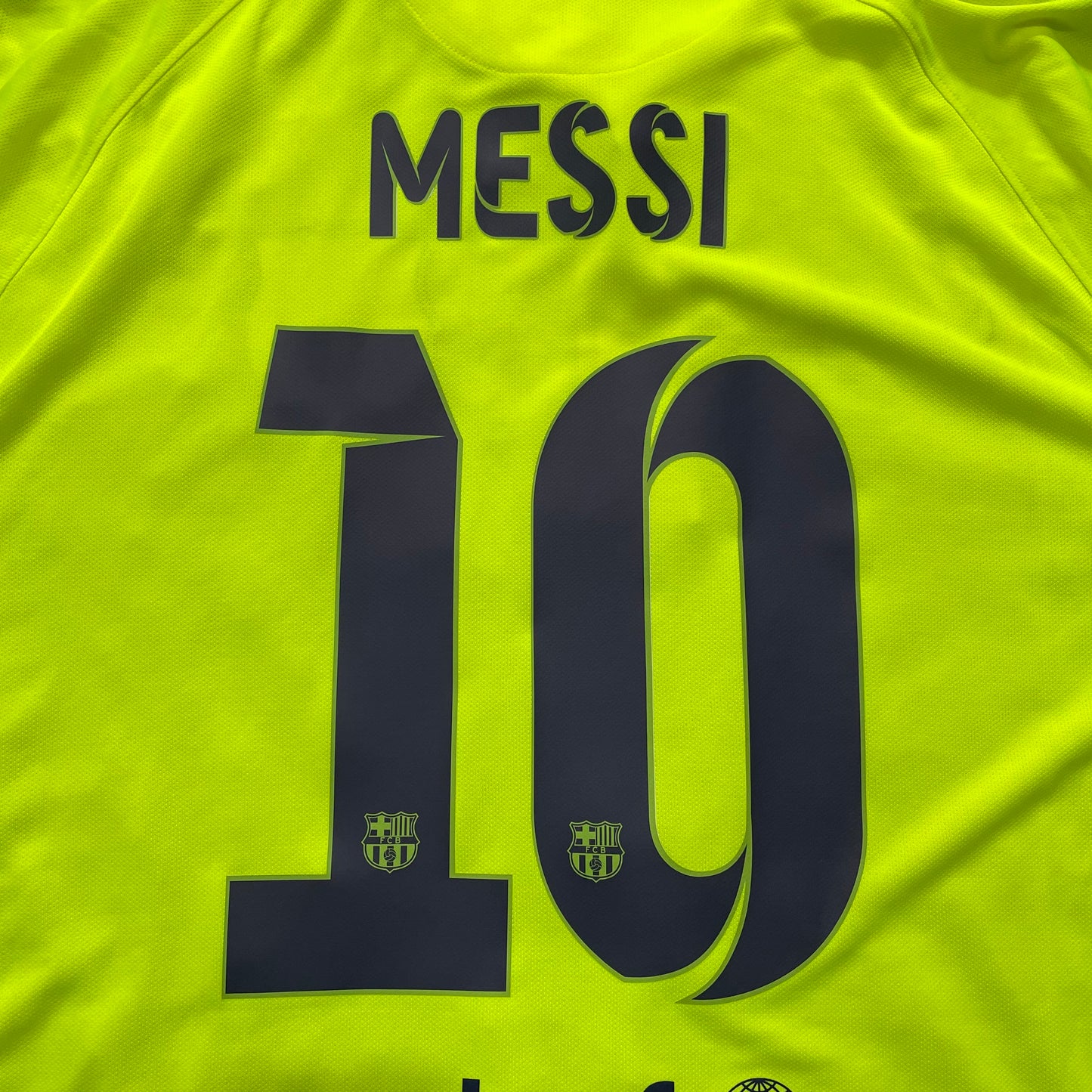 <tc>2014-2015 FC Barcelona camiseta visitante #10 Messi (XL)</tc>