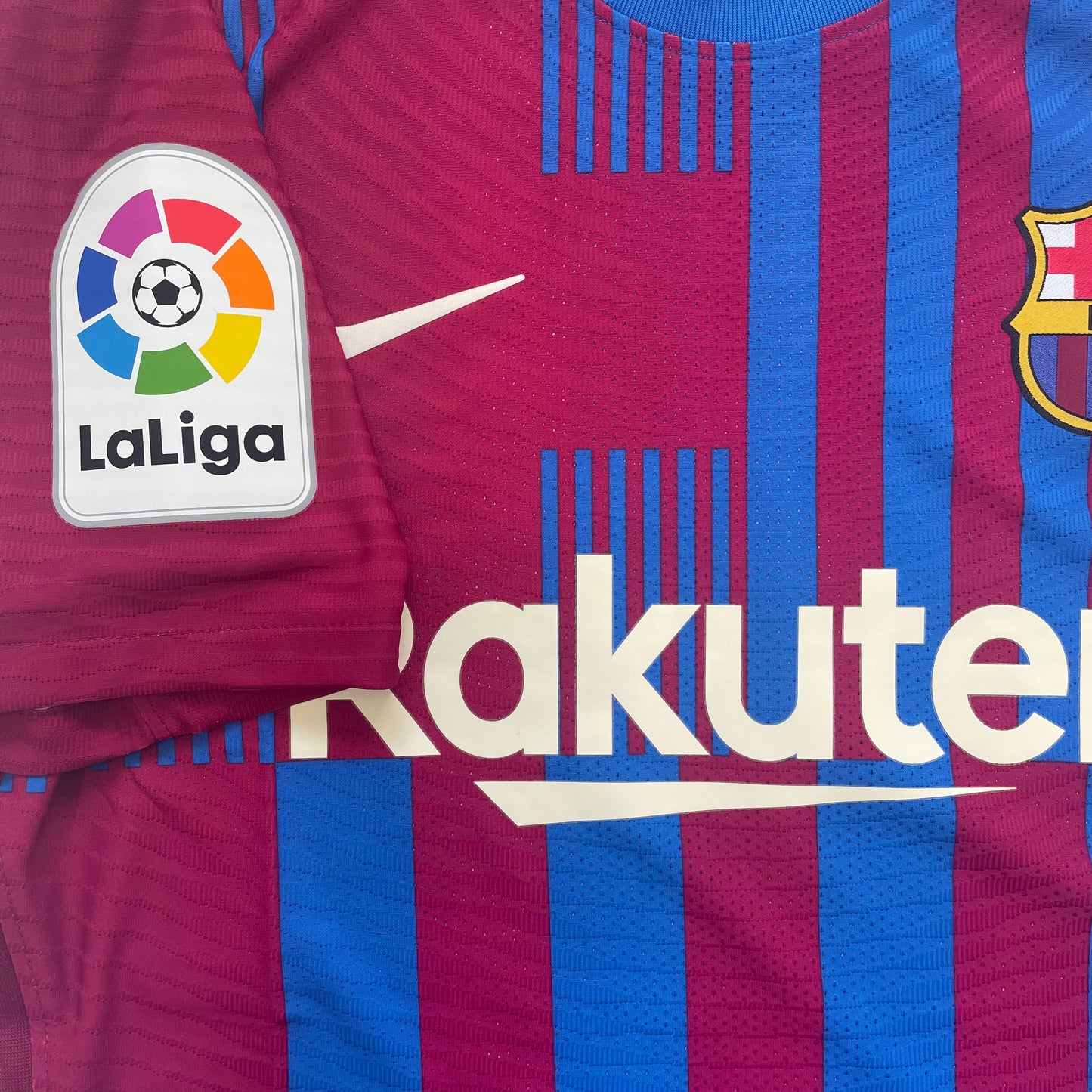 2021-2022 FC Barcelona Player Issue home shirt #16 Pedri (M)